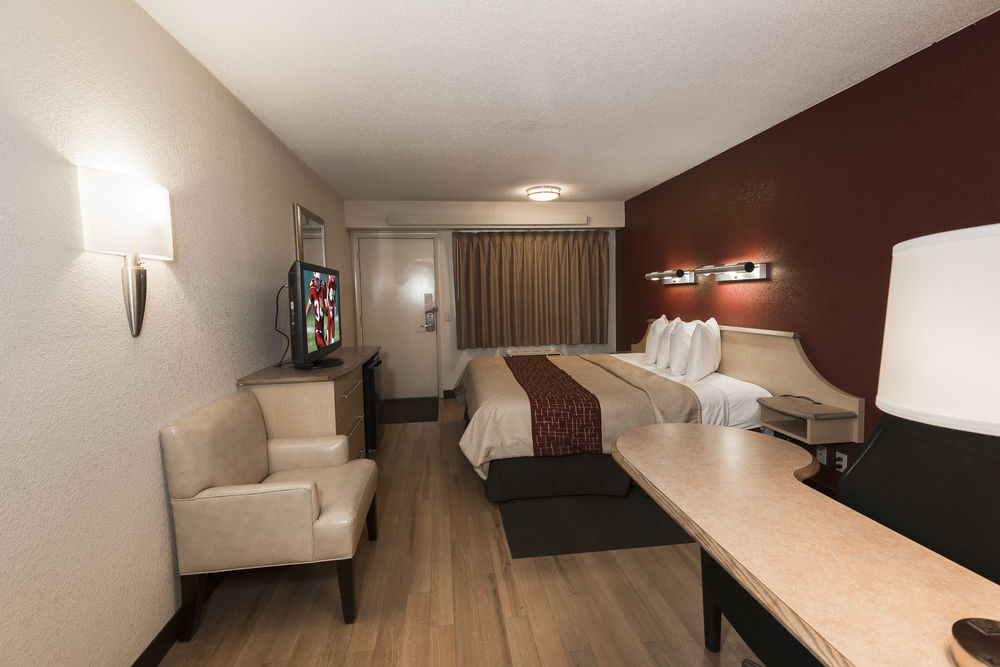 Red Roof Inn Мерріллвілл Екстер'єр фото