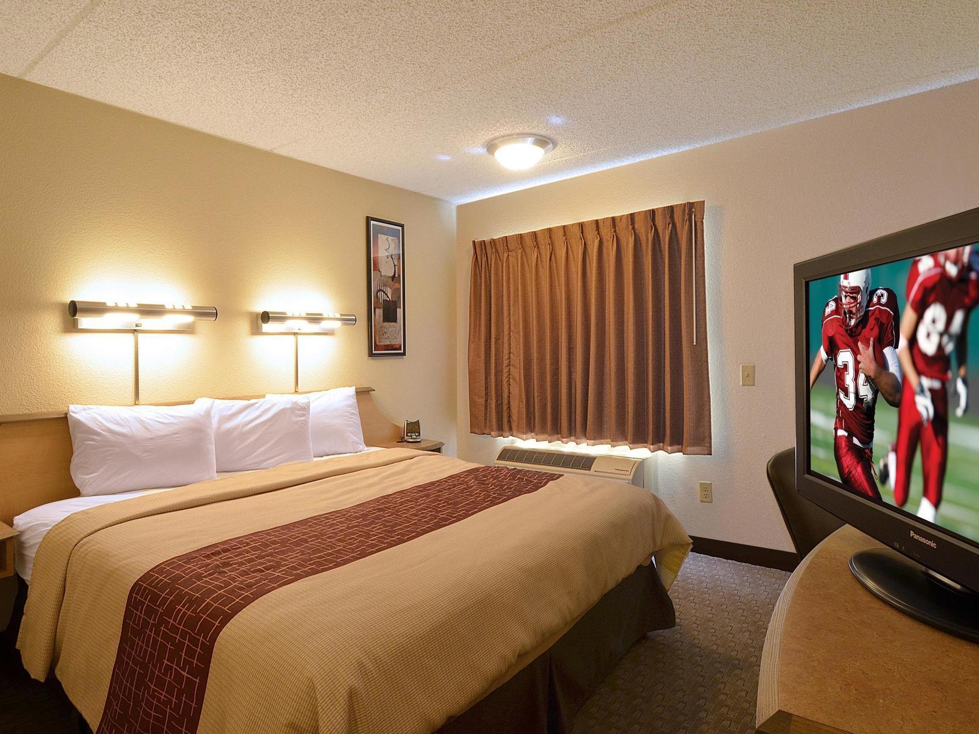 Red Roof Inn Мерріллвілл Екстер'єр фото